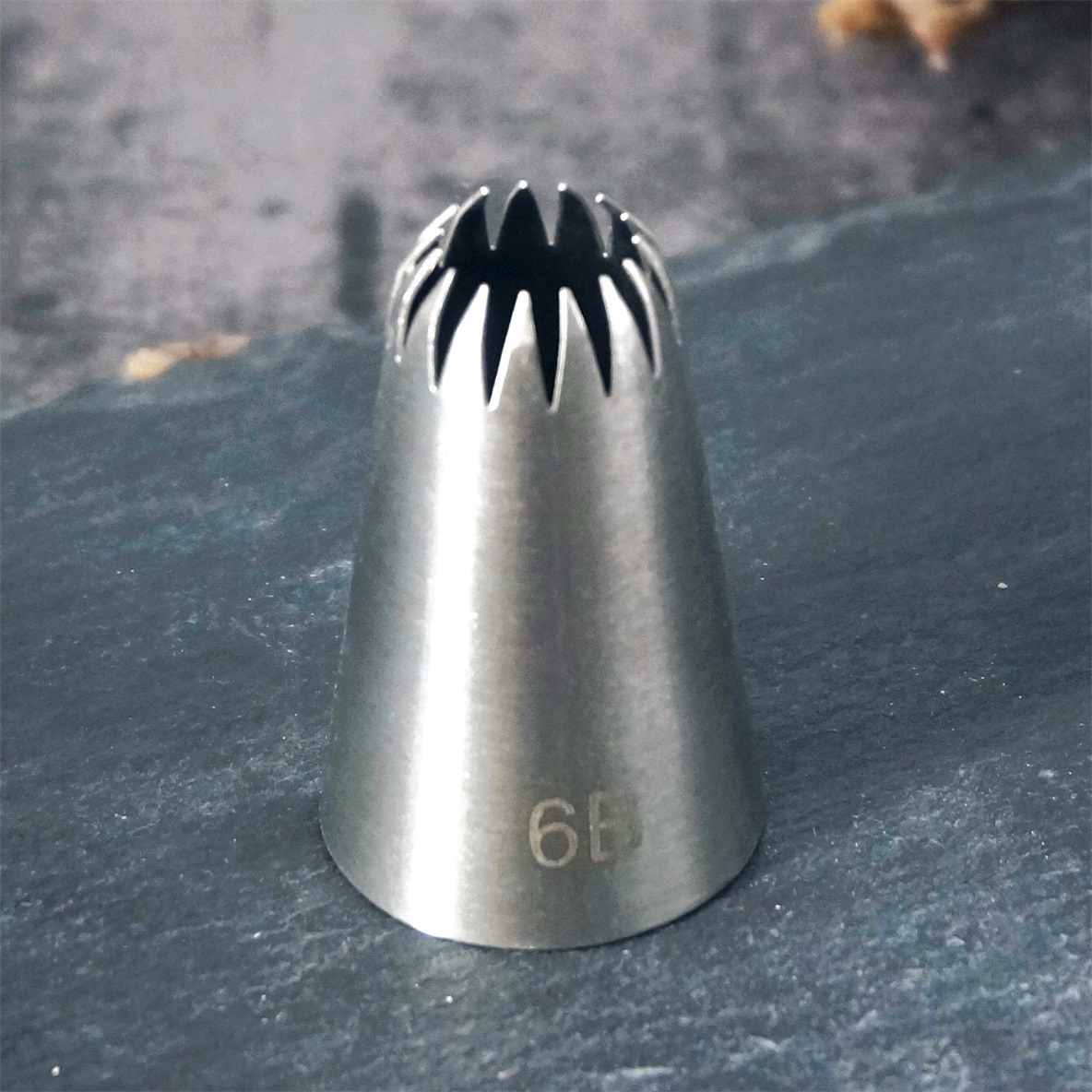 Kitchen And Baking Equipment - # 6B насадка для украшения торта,